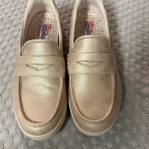 Skechers Shoes - Women’s BOBS Skechers Slip-Ins Metallic Loafers - Light Gold Size 9.5